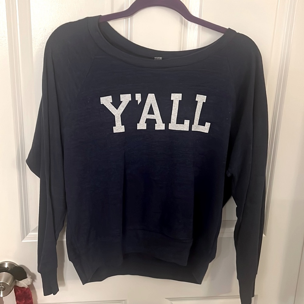 Womens Medium long sleeve lightweight “y’all” sweater